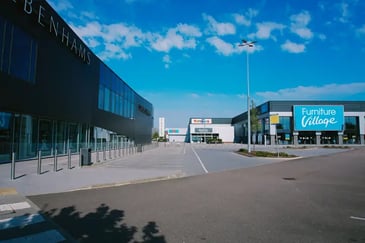 empty-shopping-centre-car-park