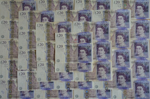 How Many Robberies Take Place In Retail In The UK? How To Prevent Becoming A Victim?